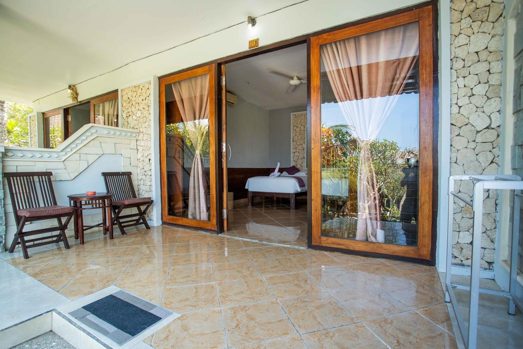Tropical Garden By Tanis Hotel Nusa Lembongan  Exterior photo